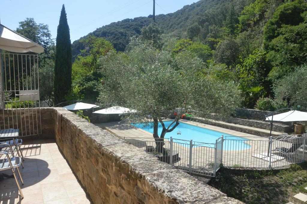 Domaine De La Carriere Sumène Exterior foto