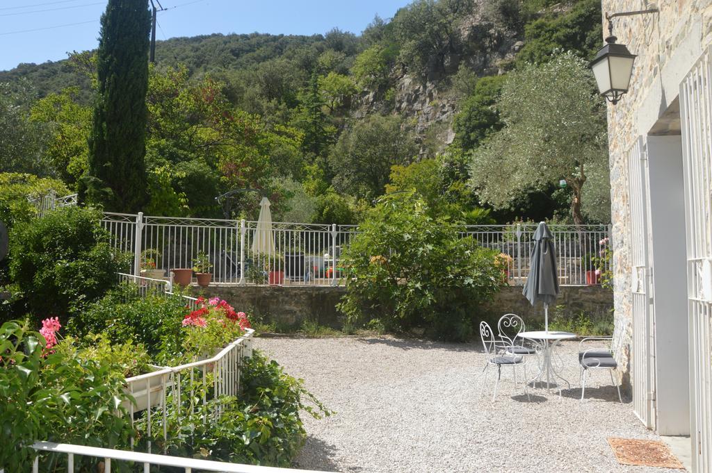 Domaine De La Carriere Sumène Exterior foto