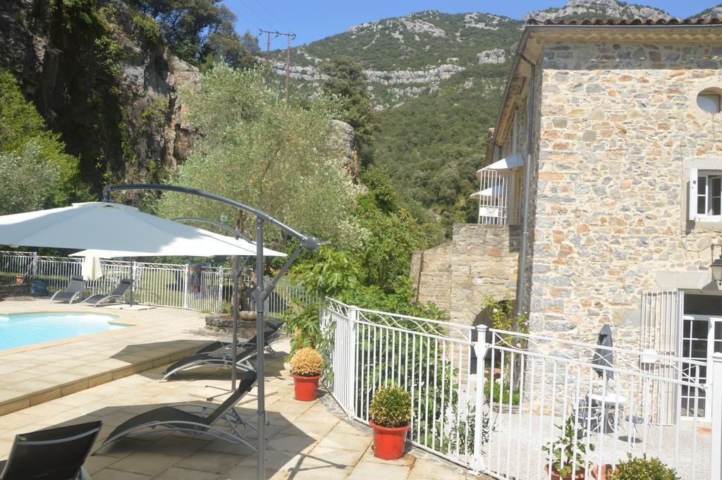 Domaine De La Carriere Sumène Exterior foto